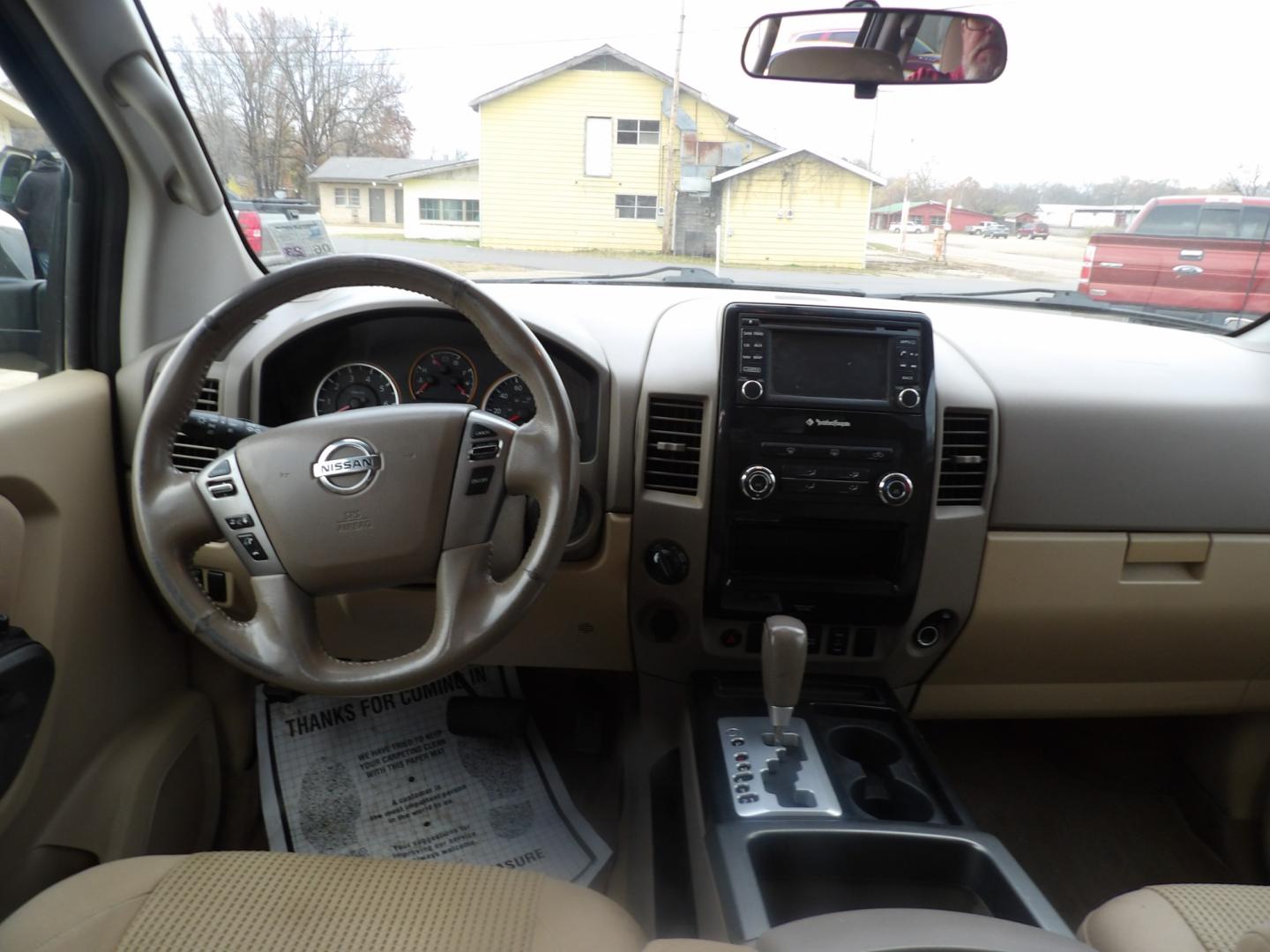 2015 Nissan Titan S Crew Cab 4WD (1N6BA0EC7FN) with an 5.6L V8 DOHC 32V FFV engine, 5-Speed Automatic transmission, located at 401 First NE, Bearden, AR, 71720, (870) 687-3414, 33.726528, -92.611519 - Photo#15